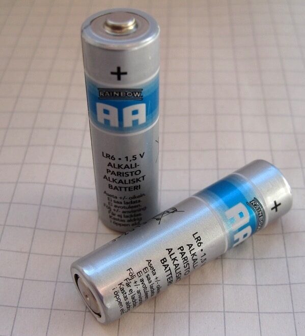 AA battery